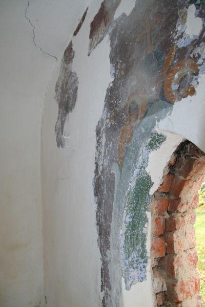 Polichromia w trakcie jej odsłaniania spod wt&oacute;rnych powłok malarskich